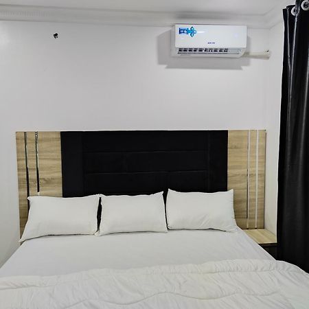 Lekki Continental Apartment Lagos Luaran gambar